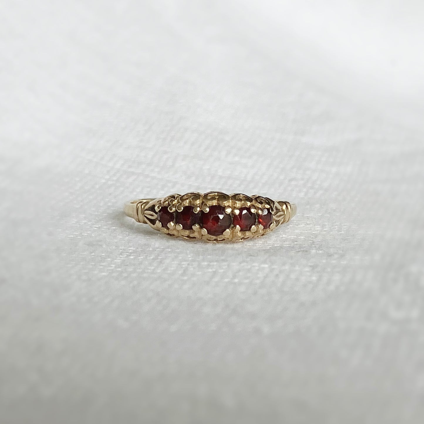 Vera Garnet Ring