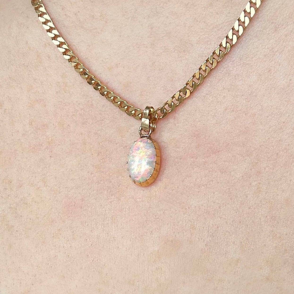 18ct gold opal oval pendant necklace victorian antique