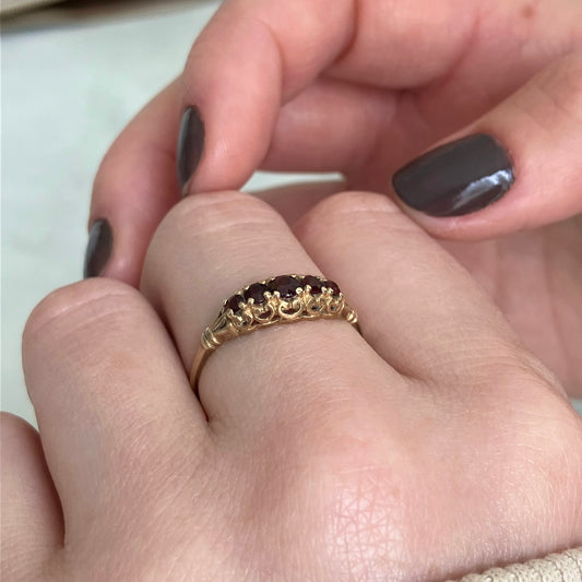 Vera Garnet Ring