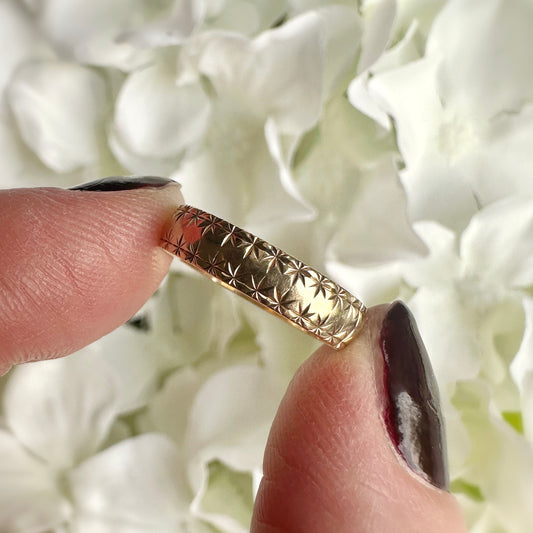 Demie 9k Star Band Ring