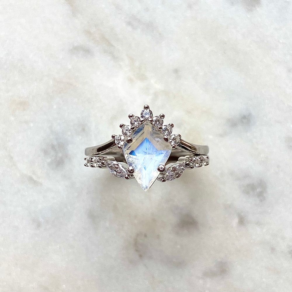 
                  
                    Load image into Gallery viewer, Ivy Rainbow Moonstone Ring
                  
                