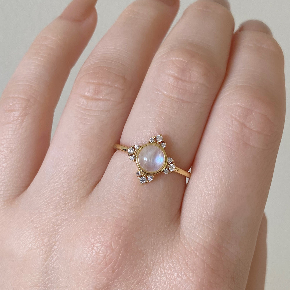 
                  
                    Load image into Gallery viewer, Astrid Moonstone Ring
                  
                