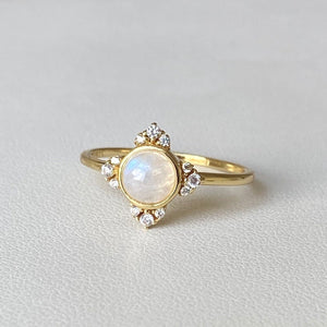 
                  
                    Load image into Gallery viewer, Astrid Moonstone Ring
                  
                