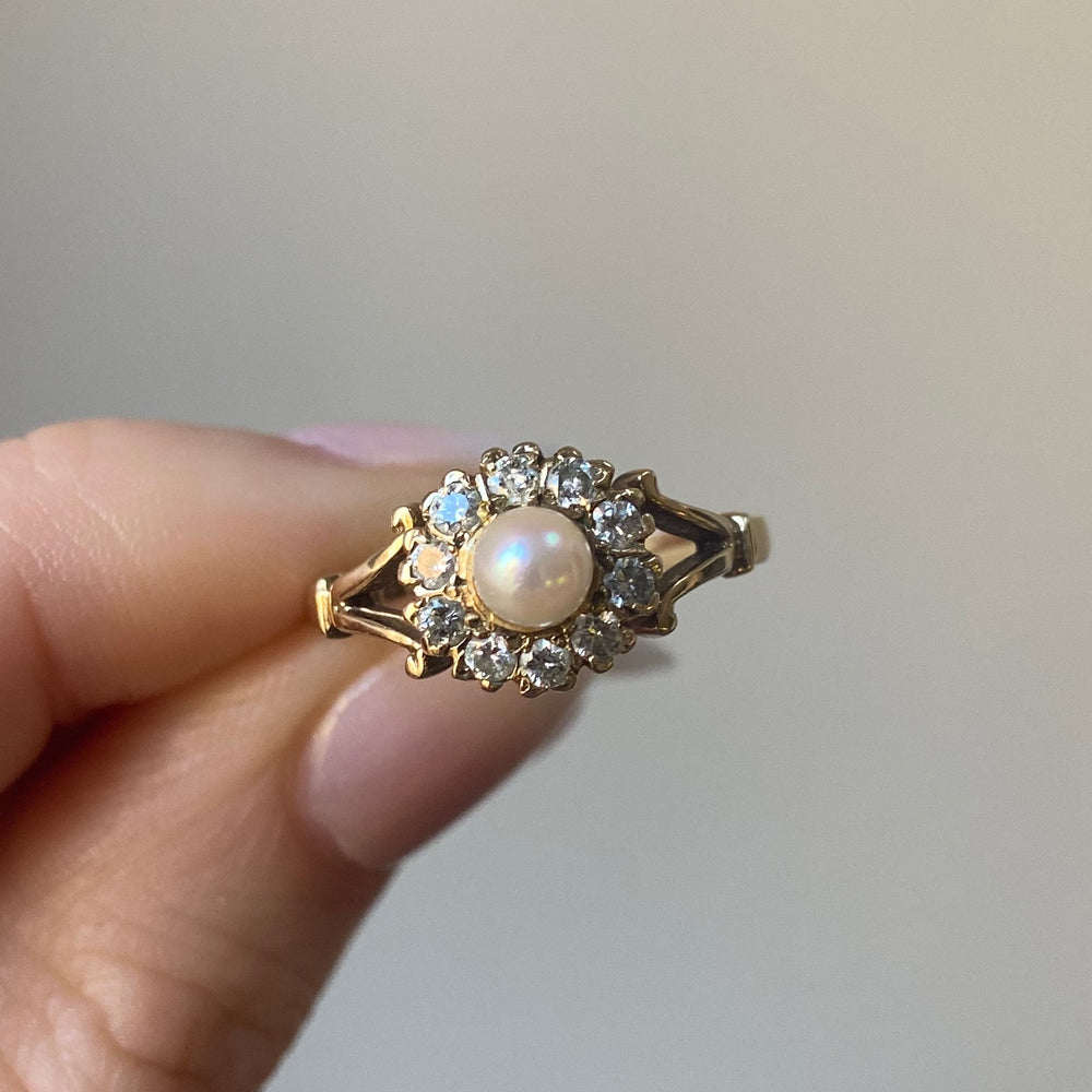 
                  
                    Load image into Gallery viewer, Ten Diamond Pearl Ring
                  
                