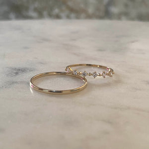 
                  
                    Load image into Gallery viewer, Snowdrop 14K Gold Ring
                  
                