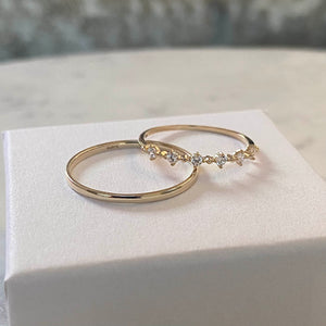 
                  
                    Load image into Gallery viewer, Snowdrop 14K Gold Ring
                  
                