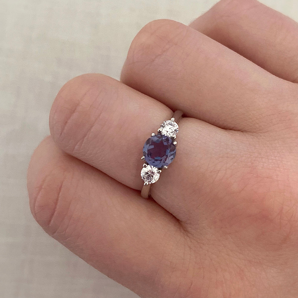 
                  
                    Load image into Gallery viewer, Amelia Round Alexandrite Ring
                  
                